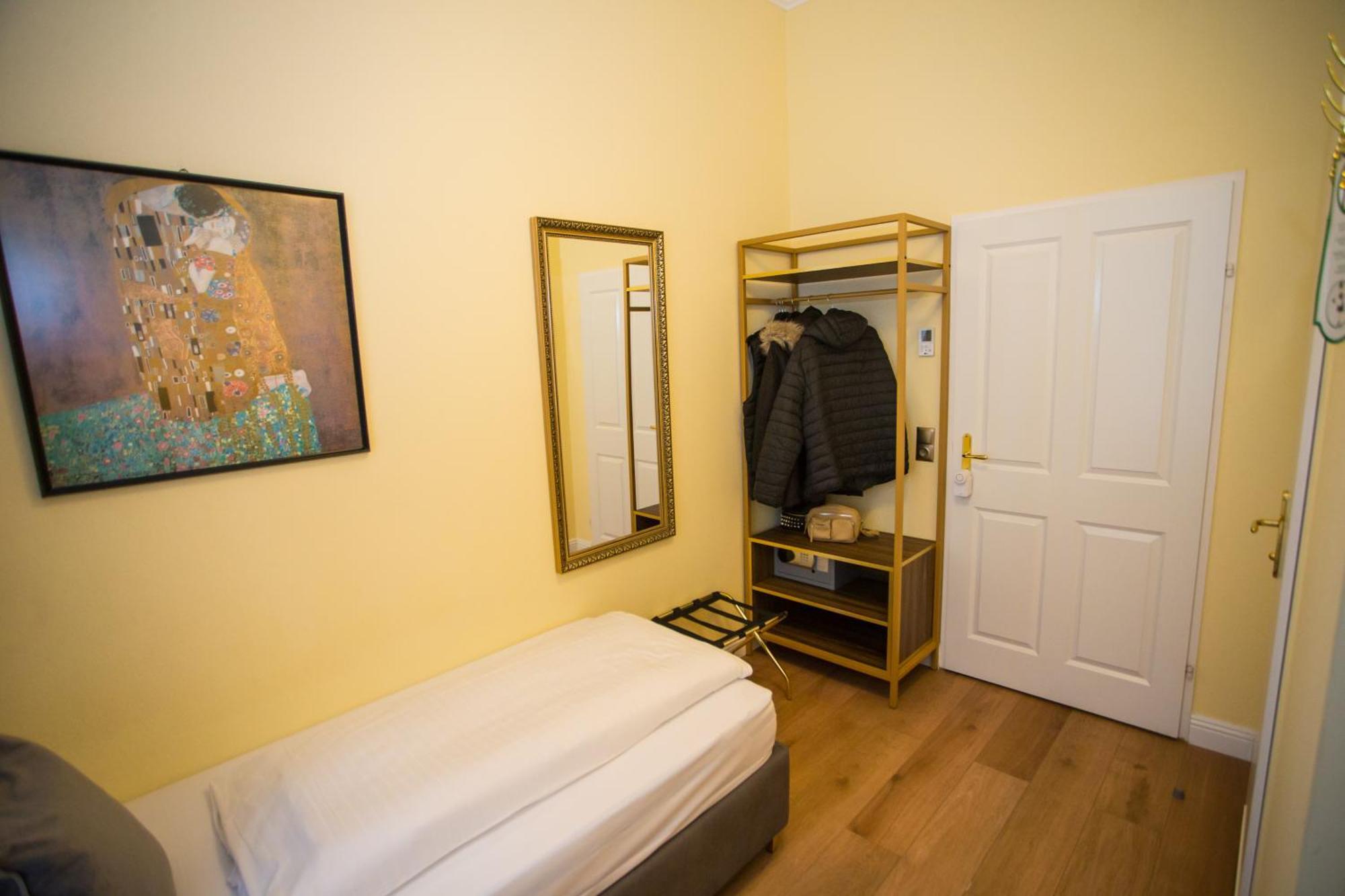 Private Comfort Stephansplatz - Self Check In * Viena