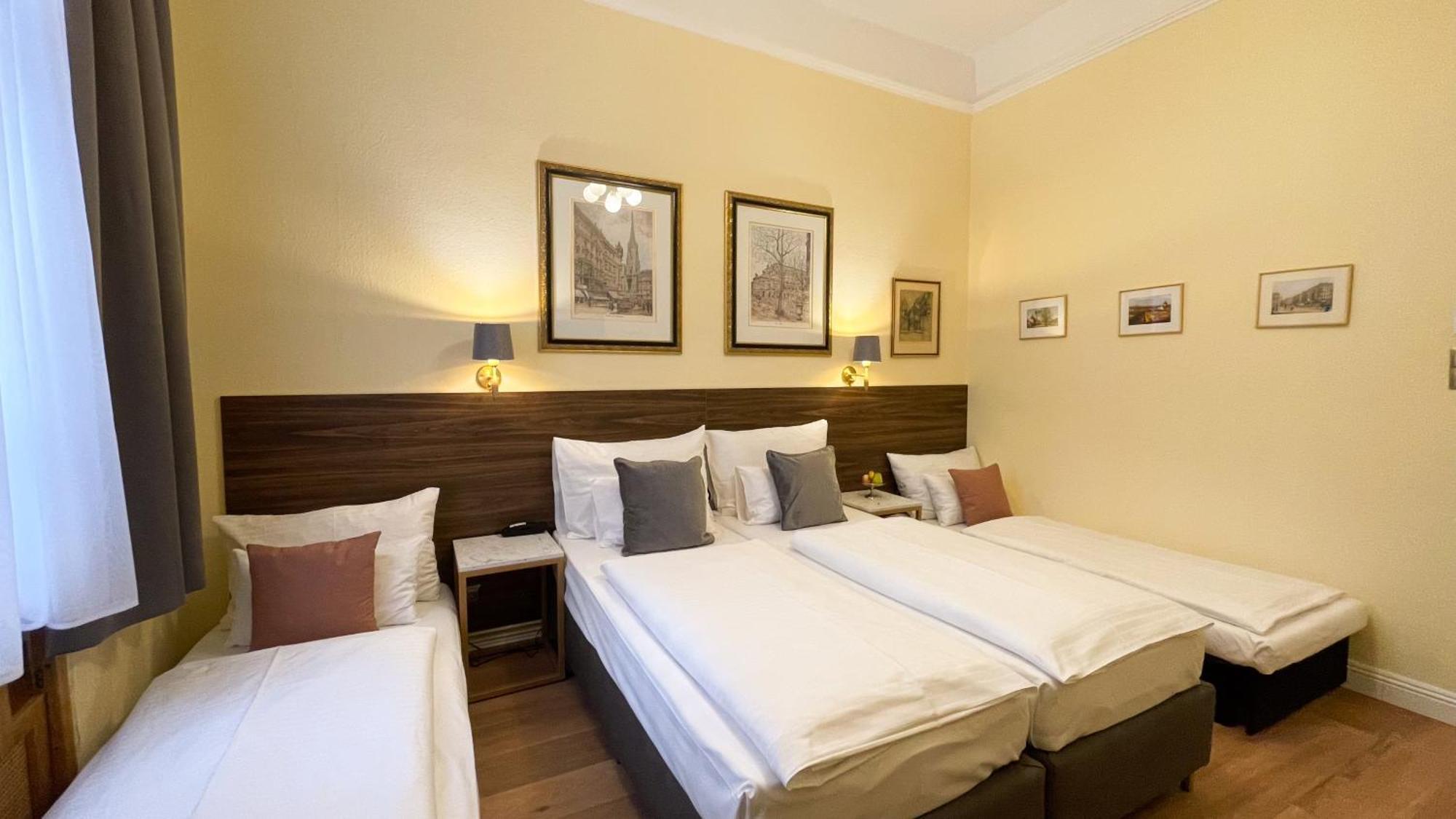 Private Comfort Stephansplatz - Self Check In * Viena